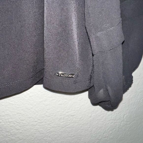 NWOT- CALVIN KLEIN LADIES TOP- size SMALL - Picture 7 of 9